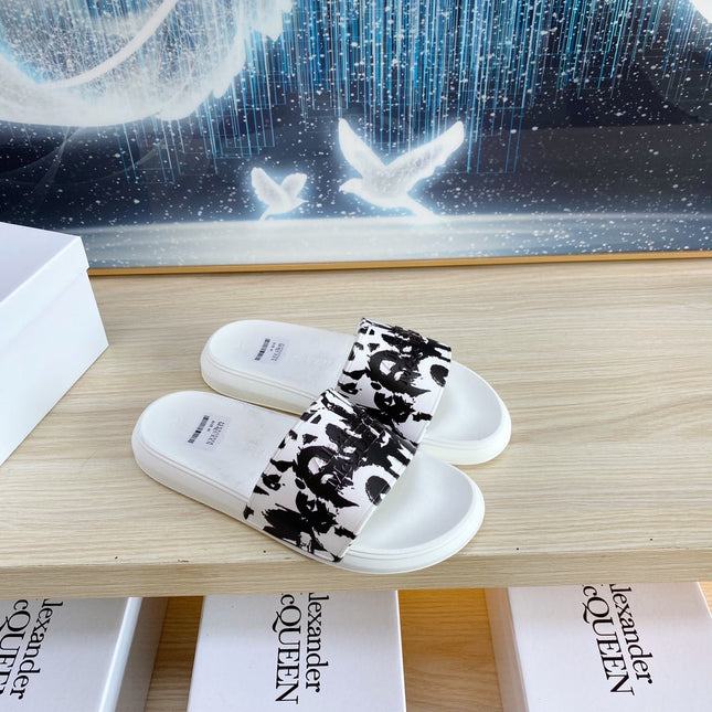 SLIDES SANDAL IN WHITE TPU GRAPHIC STRAP