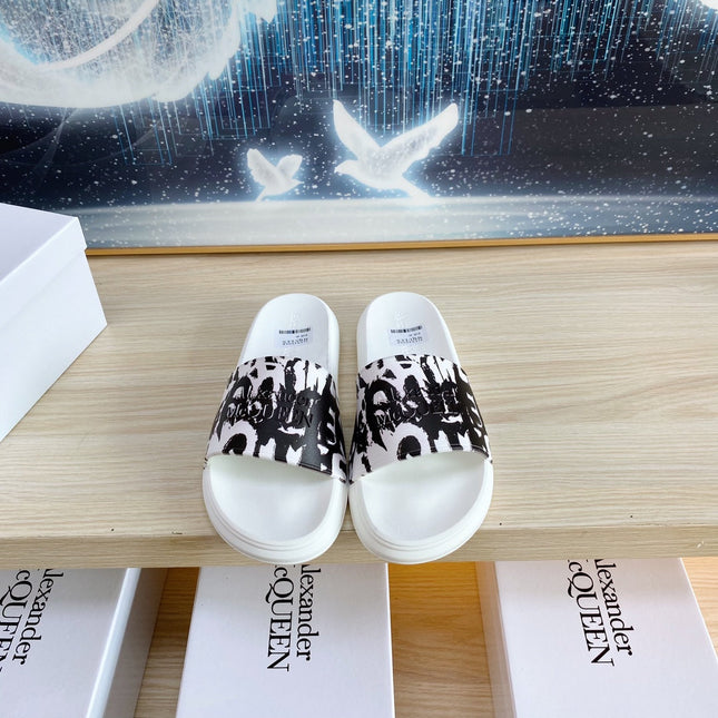 SLIDES SANDAL IN WHITE TPU GRAPHIC STRAP