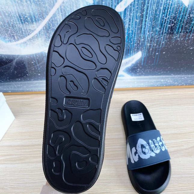 SLIDES SANDAL IN BLACK TPU GREY STRAP WITH LOGO GRAPHIC