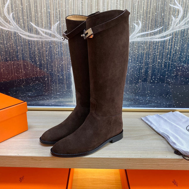 KNEE HIGH BOOTS IN CHOCOLATE BROWN SUEDE