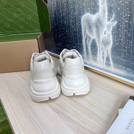 GG COUPLE TRAINER WHITE CALFSKIN WITH TWO CATS ICON