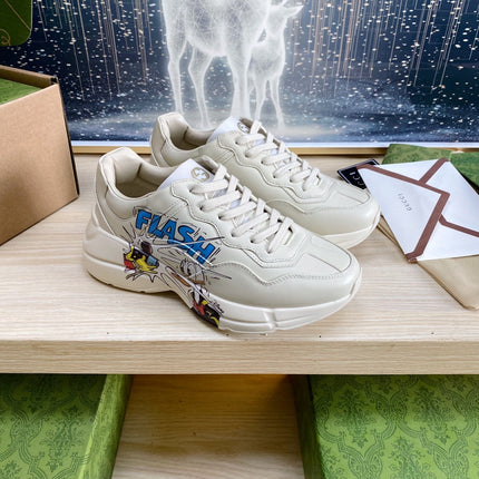 GG COUPLE TRAINER WHITE CALFSKIN WITH DONALD DUCK ICON