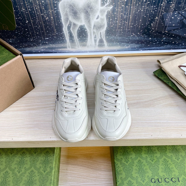 GG COUPLE TRAINER WHITE CALFSKIN WITH LEMON ICON