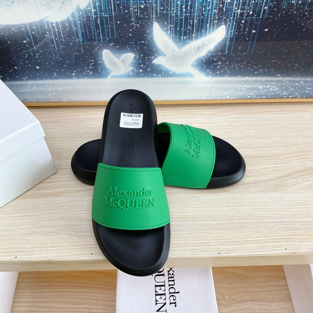 SLIDES SANDAL IN BLACK TPU WITH GREEN STRAP EMBOSSED LOGO
