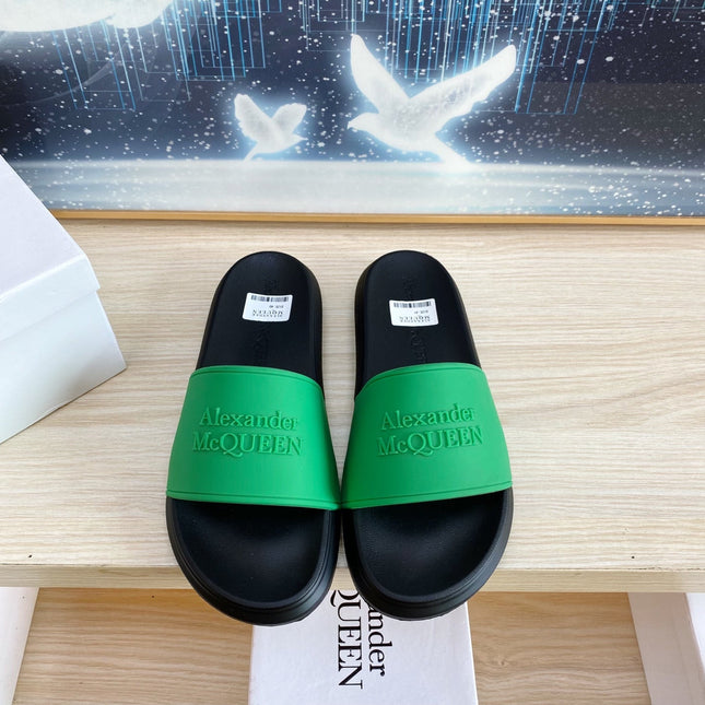 SLIDES SANDAL IN BLACK TPU WITH GREEN STRAP EMBOSSED LOGO