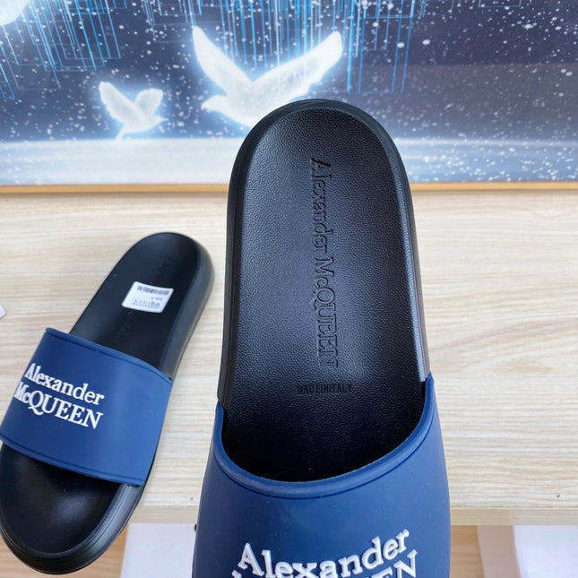SLIDES SANDAL IN BLACK TPU WITH NAVY BLUE STRAP WHITE EMBOSSED LOGO