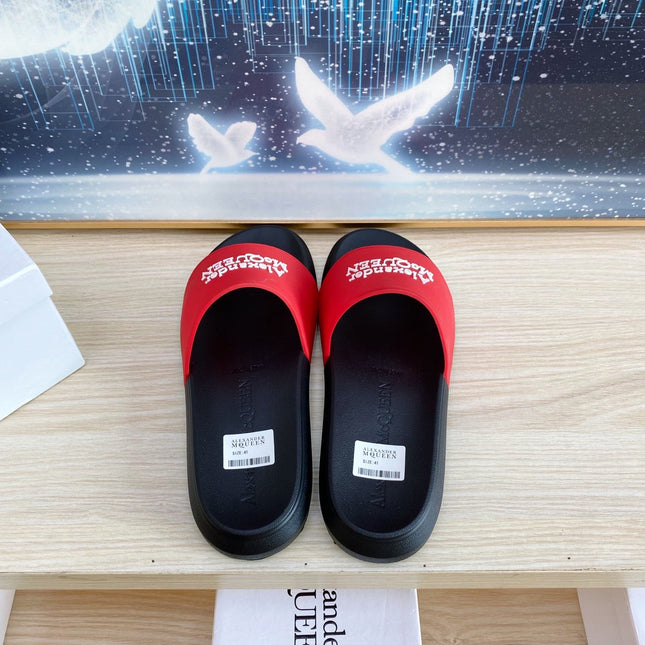 SLIDES SANDAL IN BLACK TPU WITH RED STRAP EMBOSSED LOGO
