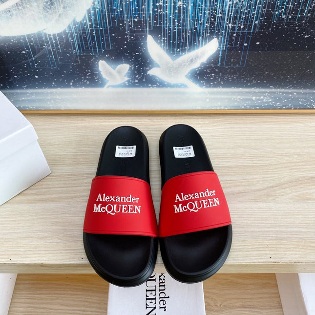 SLIDES SANDAL IN BLACK TPU WITH RED STRAP EMBOSSED LOGO