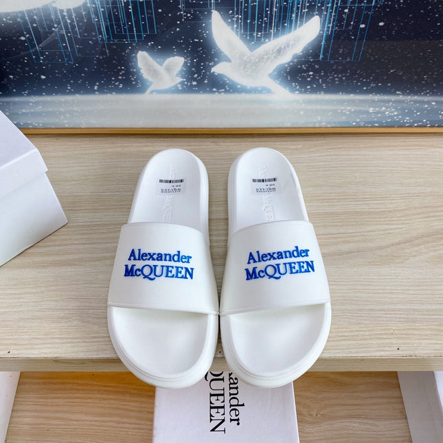 SLIDES SANDAL IN WHITE TPU WITH BLUE EMBOSSED LOGO