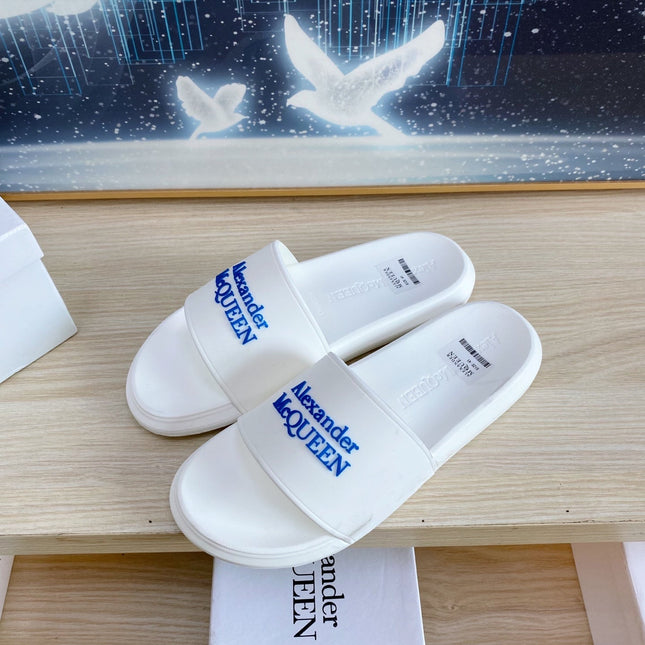 SLIDES SANDAL IN WHITE TPU WITH BLUE EMBOSSED LOGO