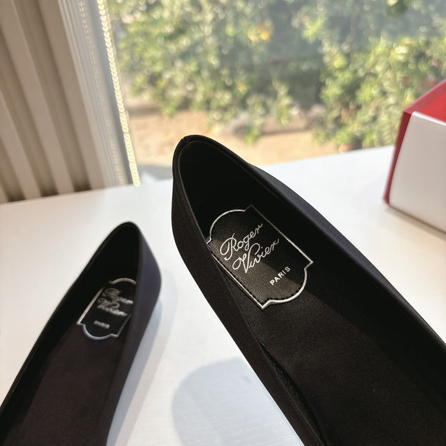 BELLE VIVIER BALLERINAS IN BLACK SILK