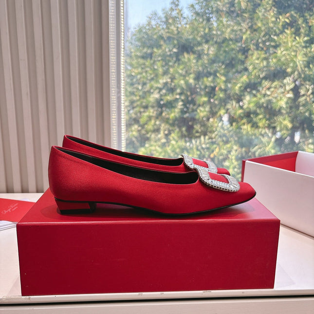 BELLE VIVIER BALLERINAS IN RED SILK