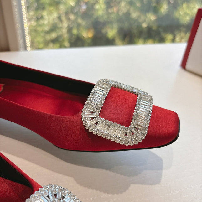 BELLE VIVIER BALLERINAS IN RED SILK