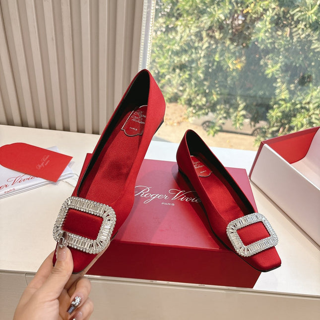 BELLE VIVIER BALLERINAS IN RED SILK