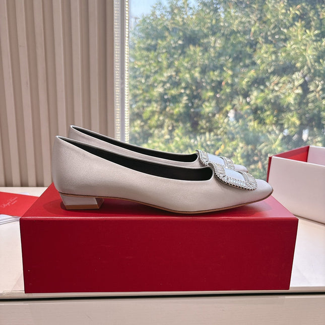 BELLE VIVIER BALLERINAS IN PLATINUM SILK