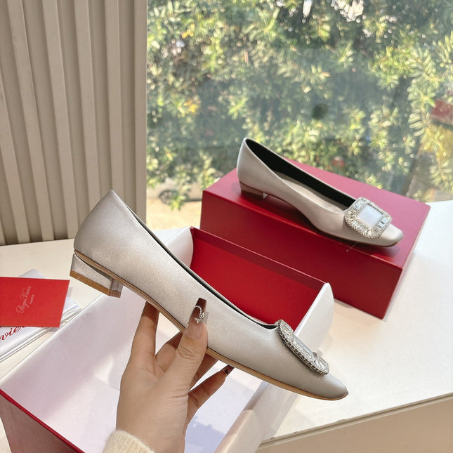 BELLE VIVIER BALLERINAS IN PLATINUM SILK