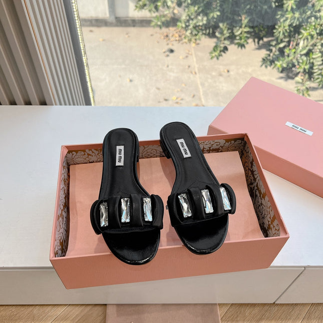 SLIDE SANDALS ATTACHED DIAMOND IN BLACK LAMBSKIN