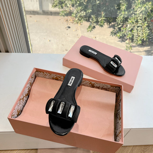 SLIDE SANDALS ATTACHED DIAMOND IN BLACK LAMBSKIN