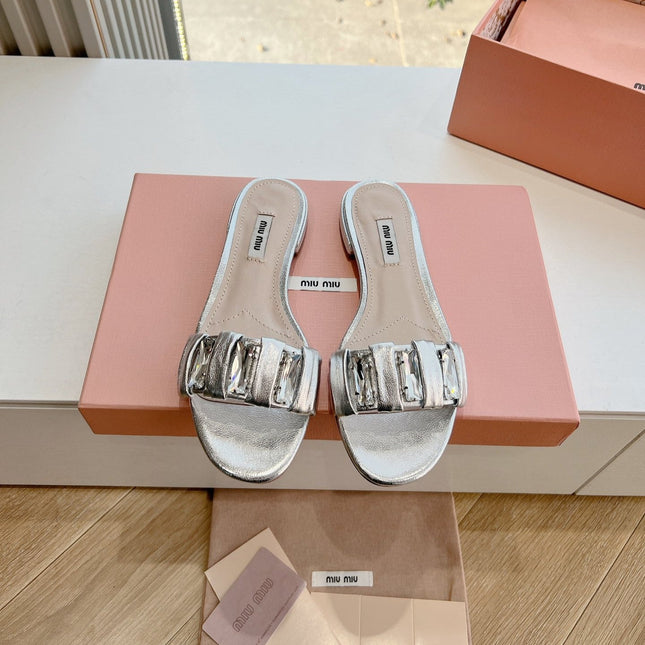 SLIDE SANDALS ATTACHED DIAMOND IN SILVER METALLIC LAMBSKIN