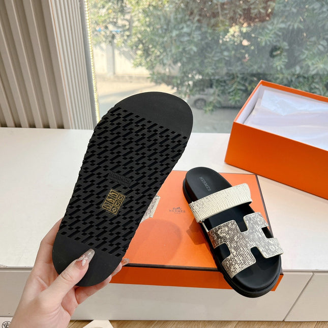 CHYPRE SANDAL IN WHITE MIX BLACK LIZARD SKIN