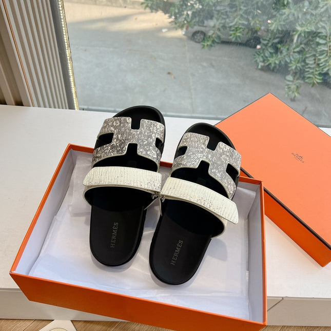 CHYPRE SANDAL IN WHITE MIX BLACK LIZARD SKIN