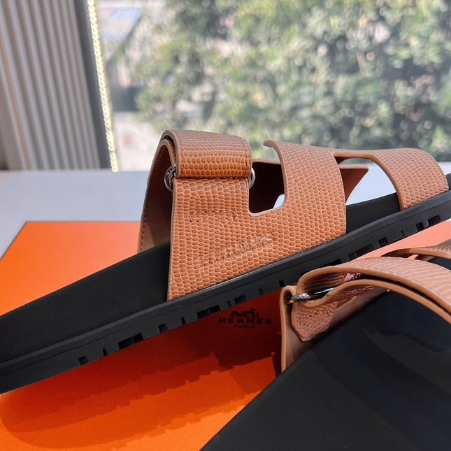 CHYPRE SANDAL IN CIDER BROWN SHINY GRAINED CALFSKIN