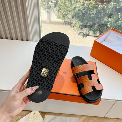 CHYPRE SANDAL IN VIVID ORANGE GRAINED CALFSKIN