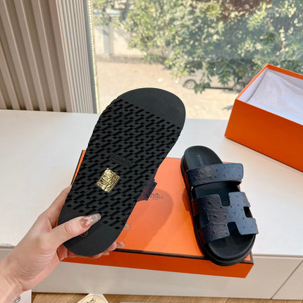 CHYPRE SANDAL IN NAVY BLUE GRAINED CALFSKIN