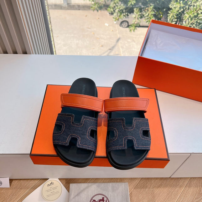 CHYPRE SANDAL IN BLACK DENIM AND VIVID ORANGE CALFSKIN