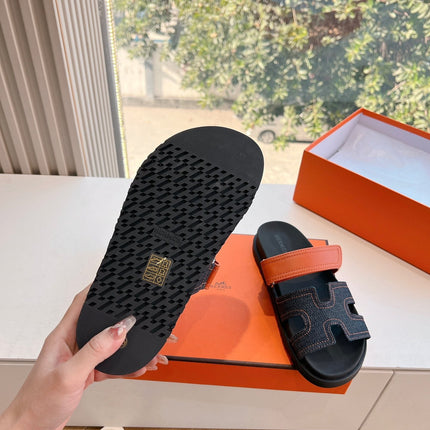 CHYPRE SANDAL IN BLACK DENIM AND VIVID ORANGE CALFSKIN