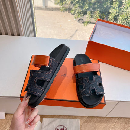 CHYPRE SANDAL IN BLACK DENIM AND VIVID ORANGE CALFSKIN