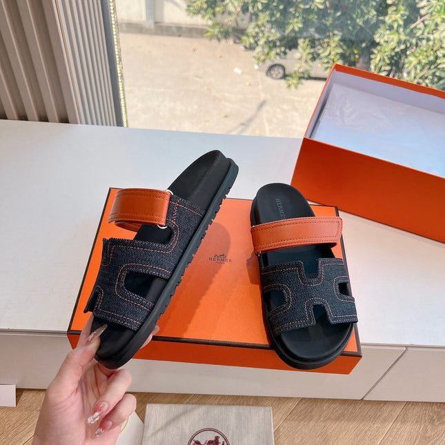 CHYPRE SANDAL IN BLACK DENIM AND VIVID ORANGE CALFSKIN