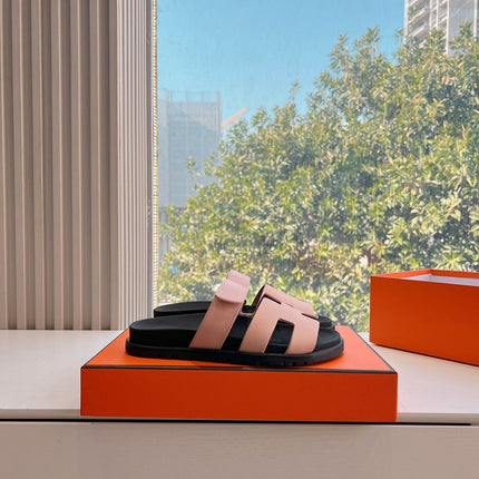 CHYPRE SANDAL IN LIGHT PINK CALFSKIN