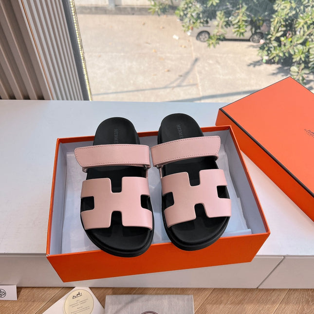 CHYPRE SANDAL IN LIGHT PINK CALFSKIN