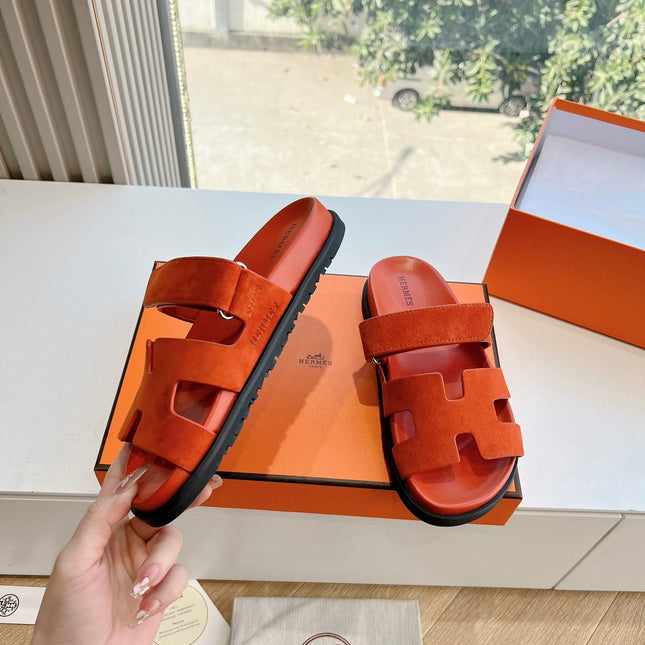 CHYPRE SANDAL IN FIRE ORANGE SUEDE