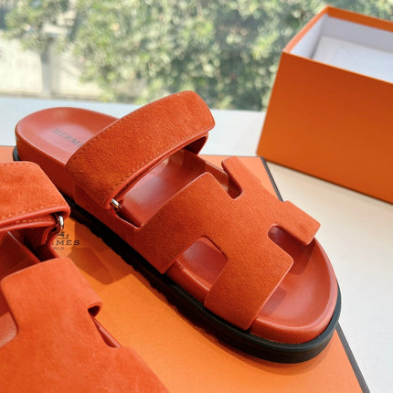CHYPRE SANDAL IN FIRE ORANGE SUEDE