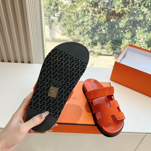 CHYPRE SANDAL IN FIRE ORANGE SUEDE