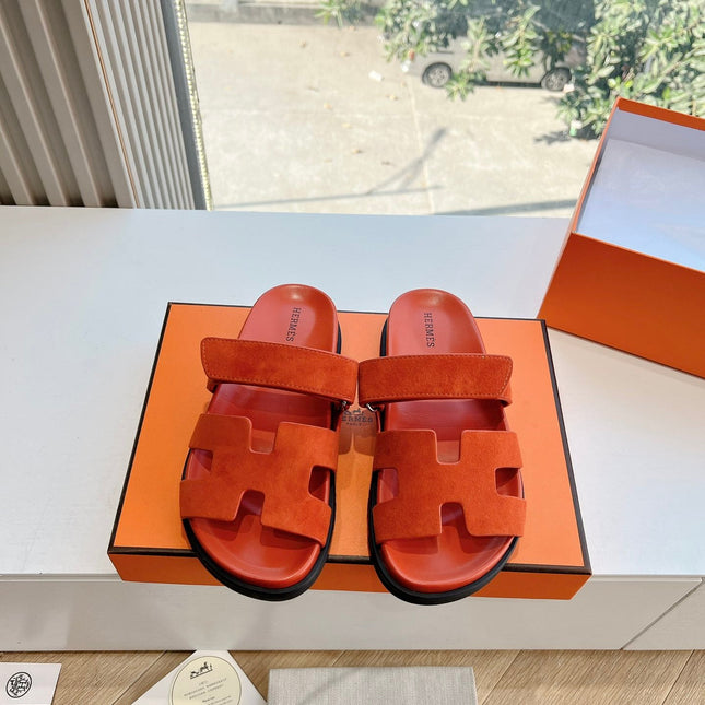 CHYPRE SANDAL IN FIRE ORANGE SUEDE