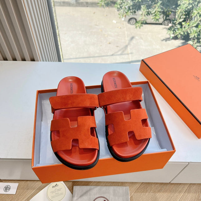 CHYPRE SANDAL IN FIRE ORANGE SUEDE