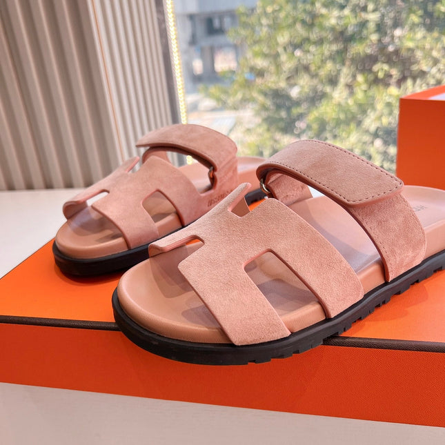 CHYPRE SANDAL IN ROSE PINK SUEDE