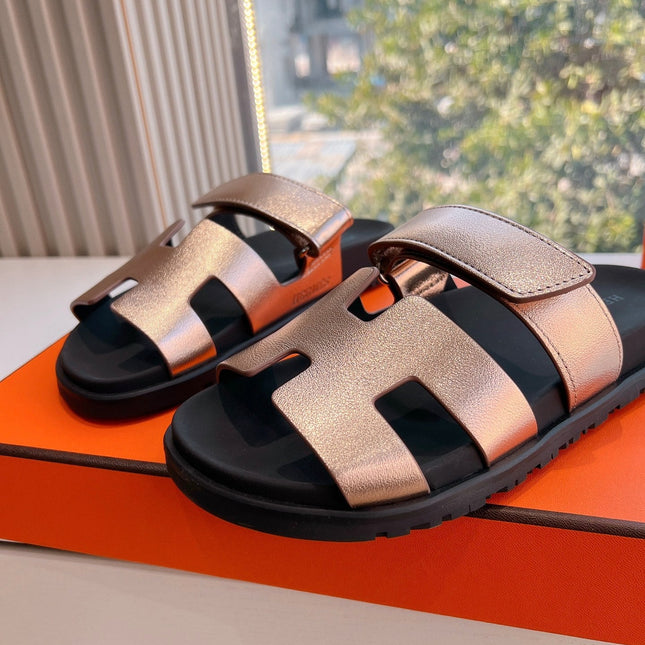 CHYPRE SANDAL IN COPPER BROWN METALLIC CALFSKIN
