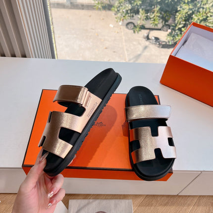 CHYPRE SANDAL IN COPPER BROWN METALLIC CALFSKIN