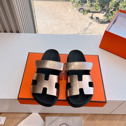 CHYPRE SANDAL IN COPPER BROWN METALLIC CALFSKIN