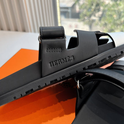 CHYPRE SANDAL IN BLACK MIX WHITE CALFSKIN