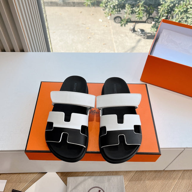 CHYPRE SANDAL IN WHITE MIX BLACK CALFSKIN