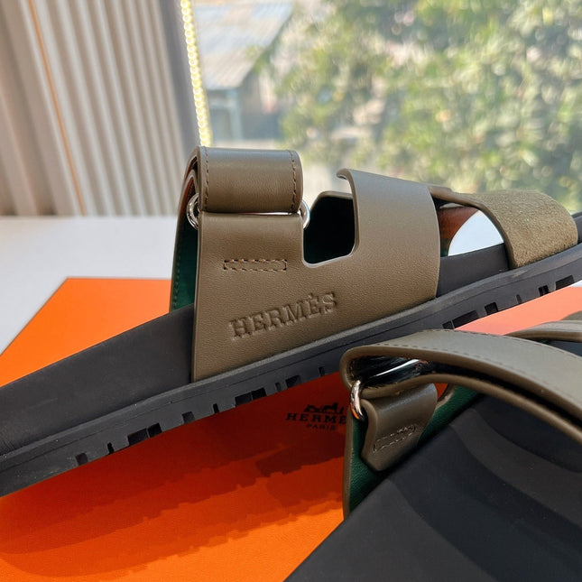 CHYPRE SANDAL IN ARMY GREEN SUEDE AND CALFSKIN