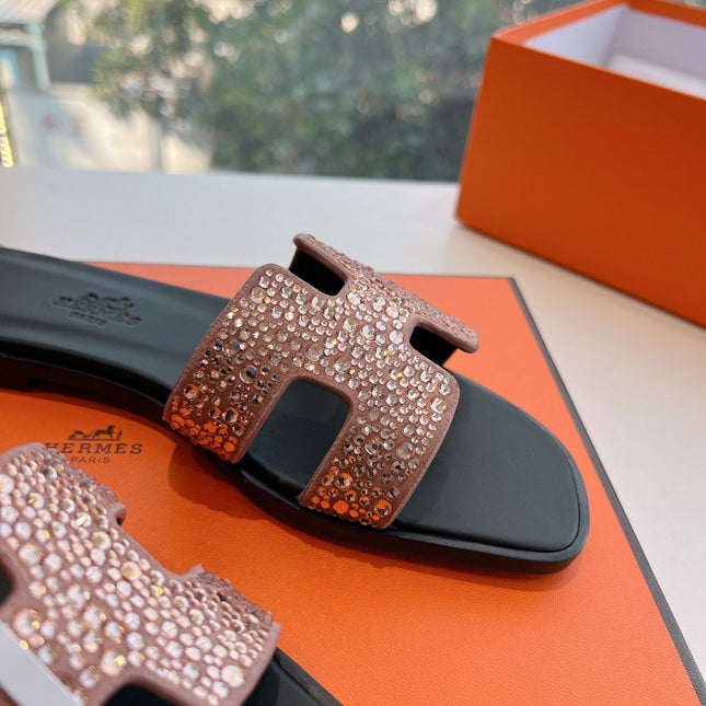 0RAN SLIDE IN PENNY BROWN CALFSKIN WITH CRYSTALS