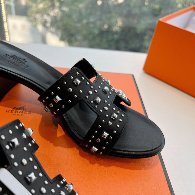 0ASIS SANDAL IN BLACK CALFSKIN WITH STUD