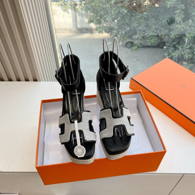 ELDA ESPADRILLE IN WHITE FABRIC AND BLACK CALFSKIN