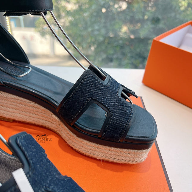 ELDA ESPADRILLE IN MIDNIGHT BLUE FABRIC AND BLACK CALFSKIN